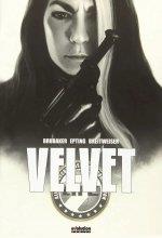 Velvet | 9788411500678 | Brubaker, Ed / Epting, Steve